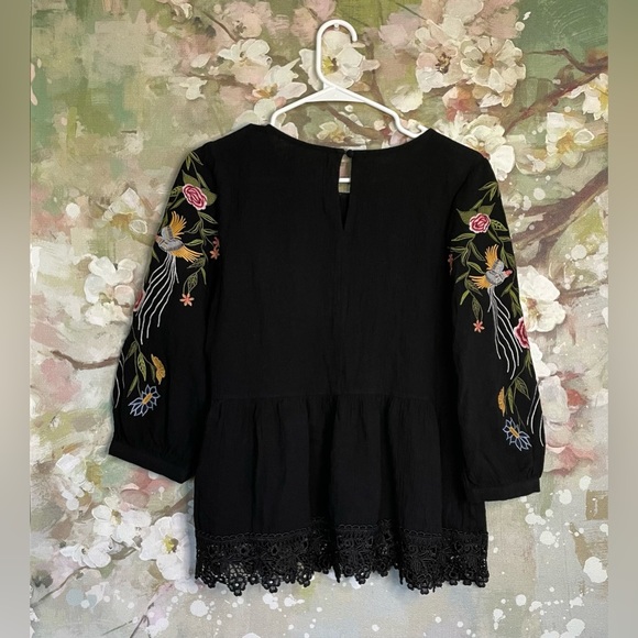 Calessa Black and Embroidery Boho Peasant Bird Balloon Sleeve Blouse Small - Picture 6 of 6